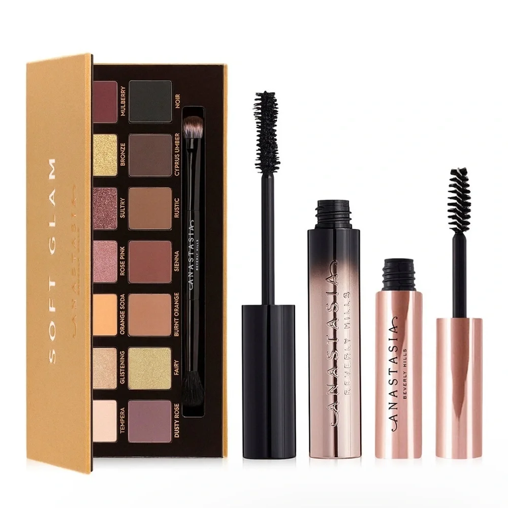 ✨ Anastasia Beverly Hills Soft Glam Deluxe Trio Kit